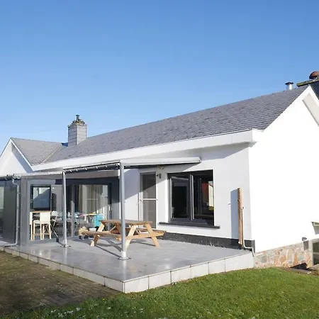With Garden Holiday home
