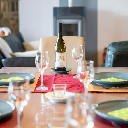 Dom wakacyjny In With Private Garden Lierneux